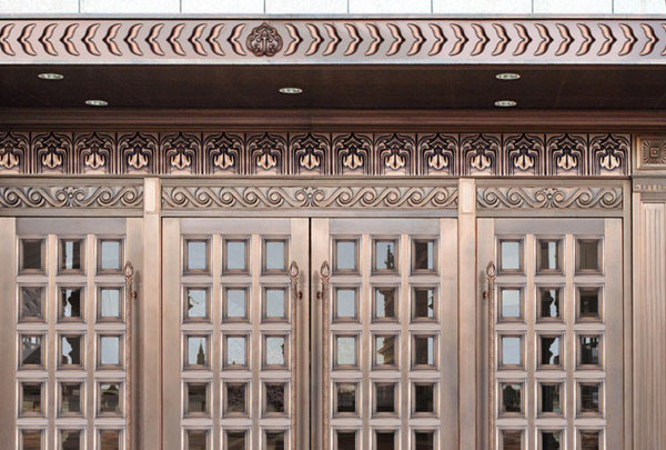 沈陽(yáng)別墅大門(mén)定制銅門(mén)材質(zhì)及配件的選用