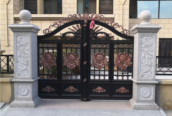 沈陽銅門加工服務(wù)：品質(zhì)與工藝的細(xì)膩呈現(xiàn)